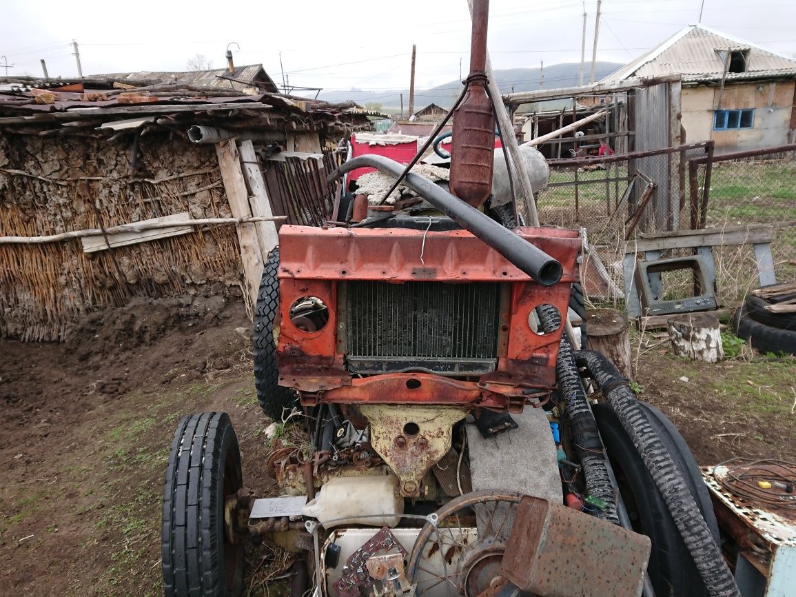 Продам трактор ДТ-20