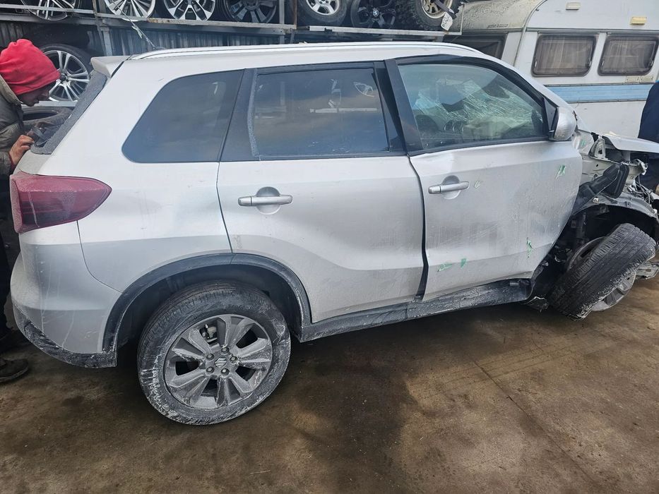 Dezmembrez Suzuki Vitara 1373 HIBRID 01 95KW an 2023