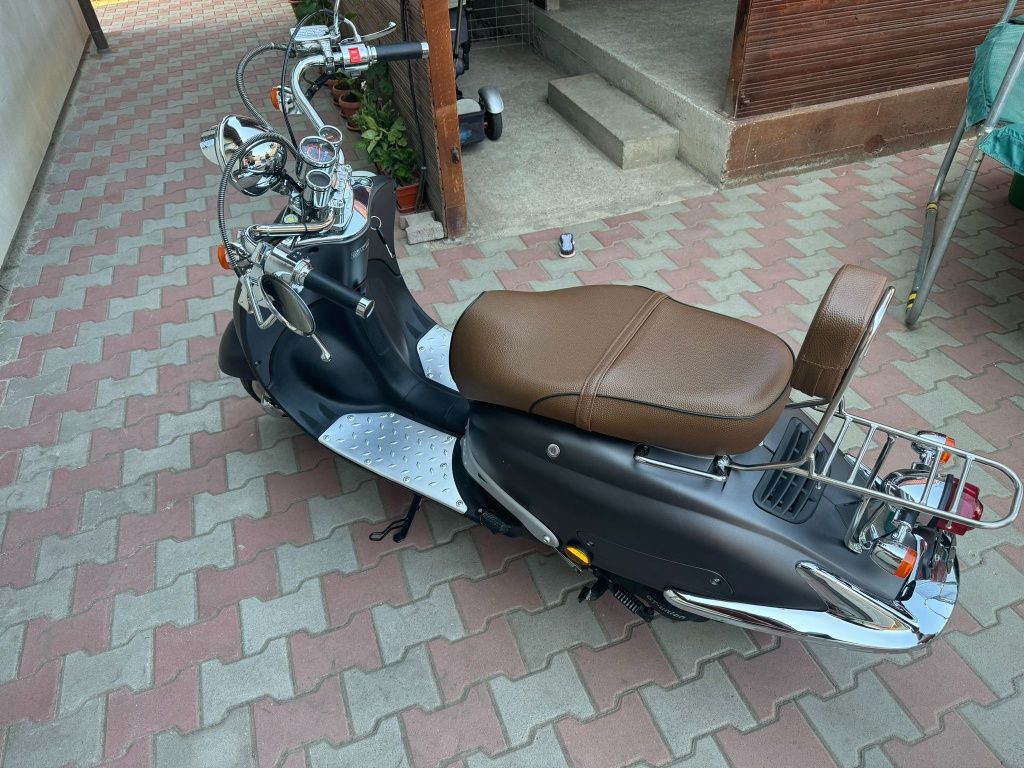 Scuter retro 50cmc 2020 și 2021