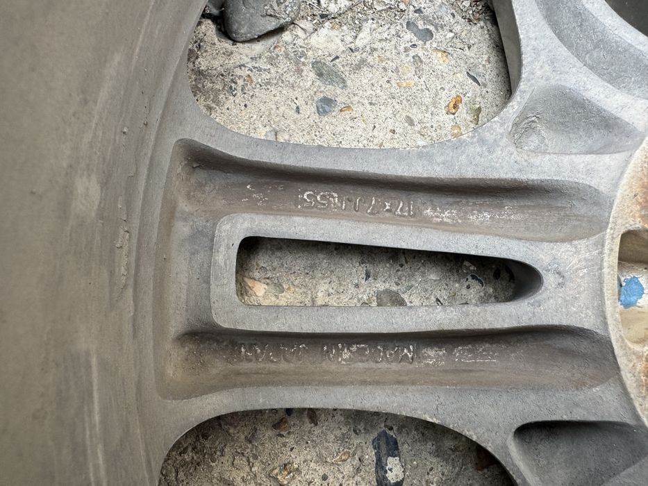 Продам диски с шинами для субару