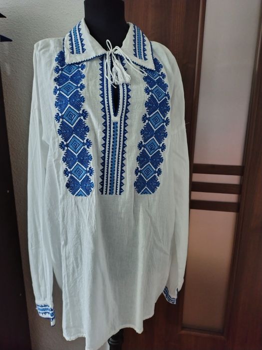 Cămașa tradiționala bărbătească