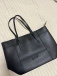 Черна чанта Guess