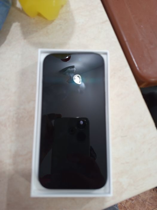 Iphone 15 -128g -culoare Black -sanatate baterie 90 %