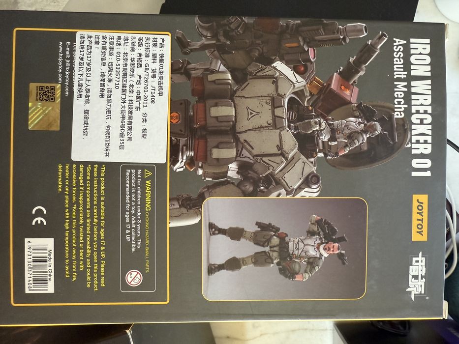 Figurina JoyToy Iron Wrecker 01 mecha anime mech