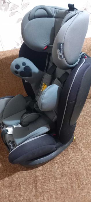 Детско столче с изофикс