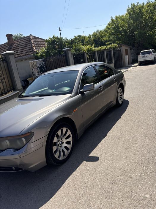 BMW seria 7 e65