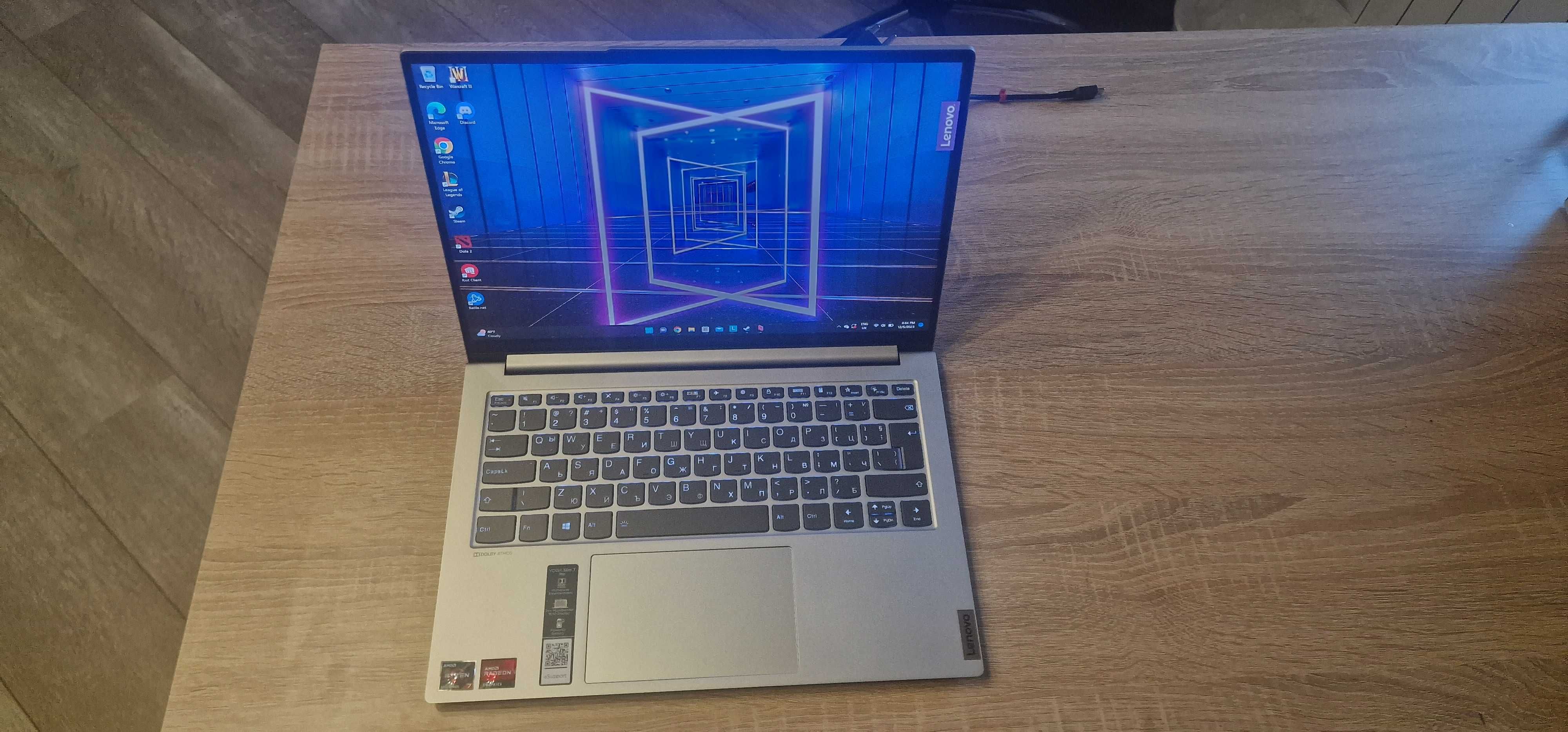 Lenovo Yoga Slim 7 Pro 14"