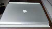 MacBook Pro 17 дюймов. 
MacOS Catalina, Оперативная память 16гб. SSD 4
