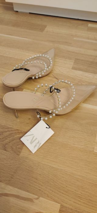 Pantofi Zara, mărimea 38, noi
