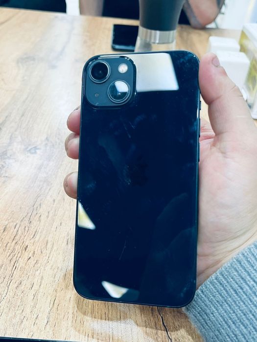 Телефон айфон 13