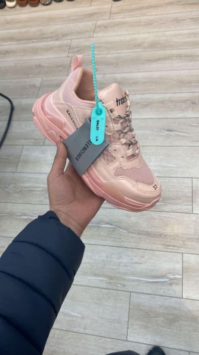 Adidasi dama și barbati