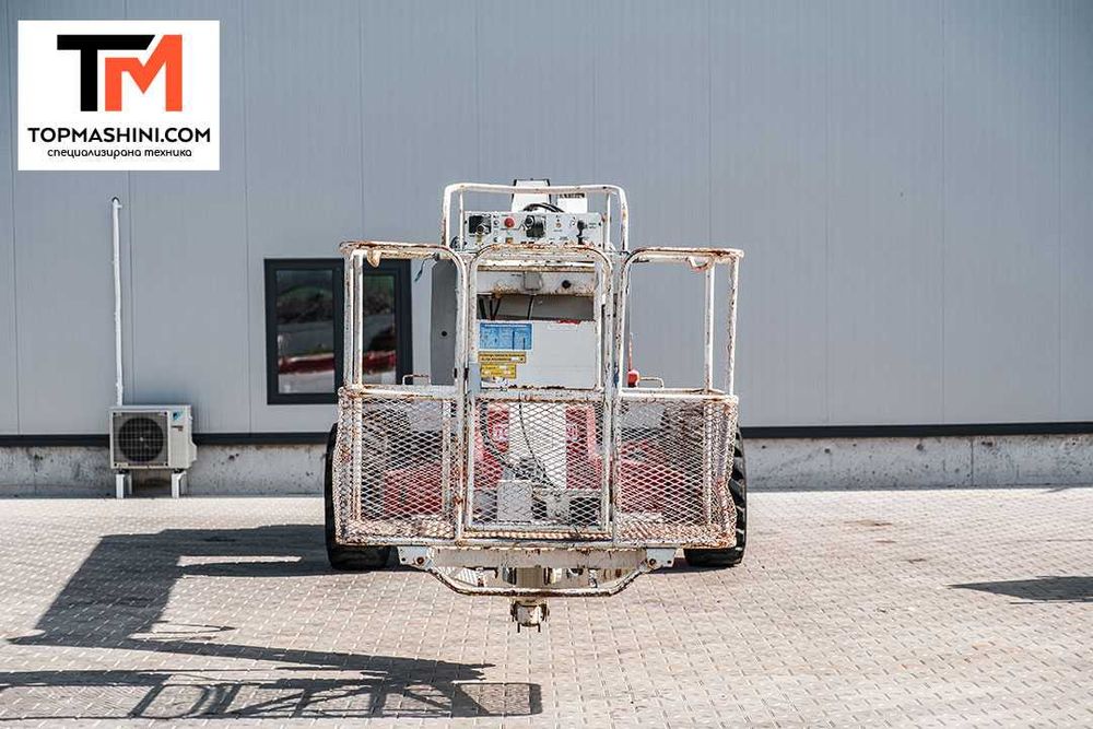 Телескопична вишка JLG 40H+6