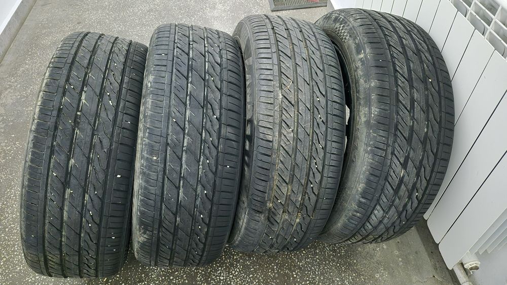 Vand set 4 anvelope 235 55 R19 cauciucuri
