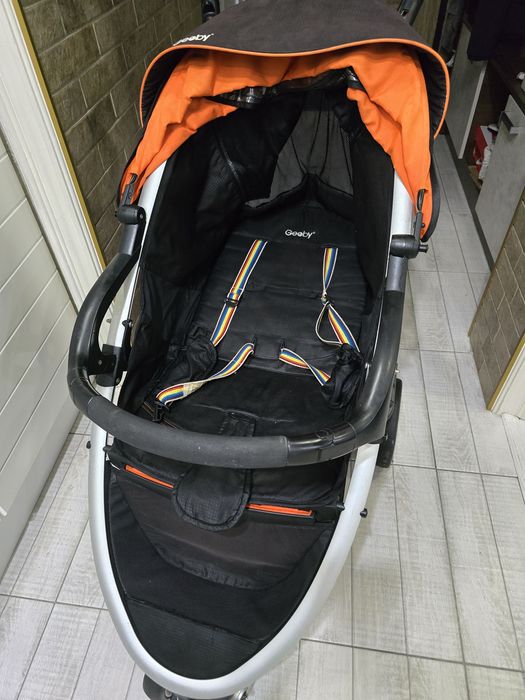Продам коляску Geoby