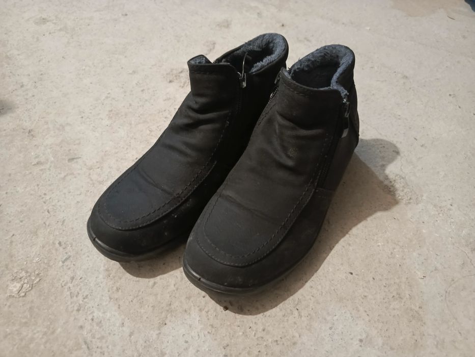 Черни боти номер 36