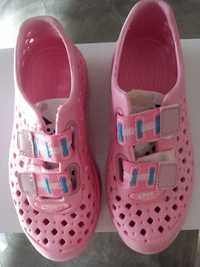 Детски  розови гумени обувки