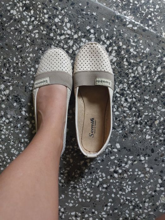 Дамски обувки, еспадрили и гуменки