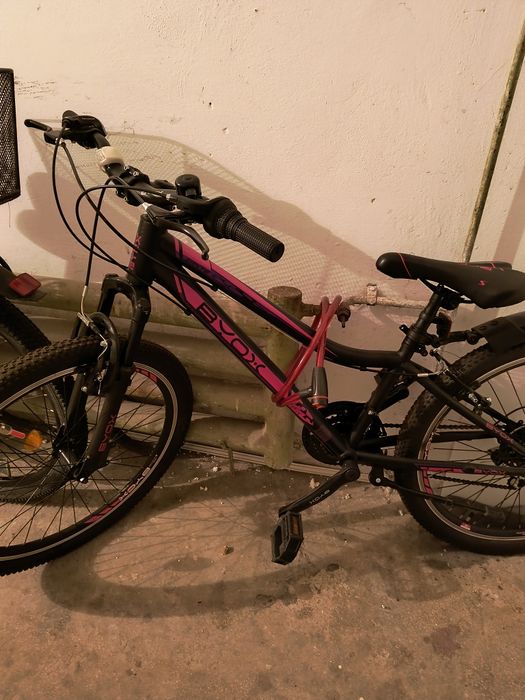 Vând Bicicleta Byox folosita de 4 ori.Doar în Galați