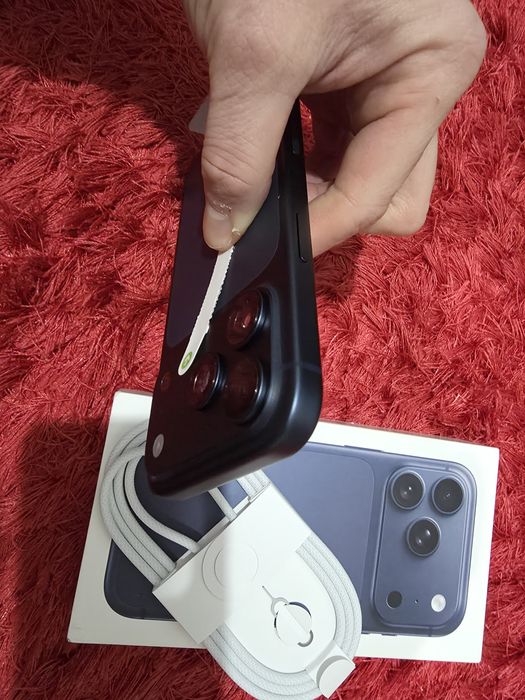 -Iphone 17Pro, Nou, 256Gb, 8Ram, 0 cicluri incarcare, neactivat, nefol