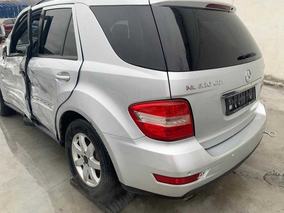 Dezmembrez mercedes ml w164 FACELIFT/ml 350 diesel/3.0 OM 642