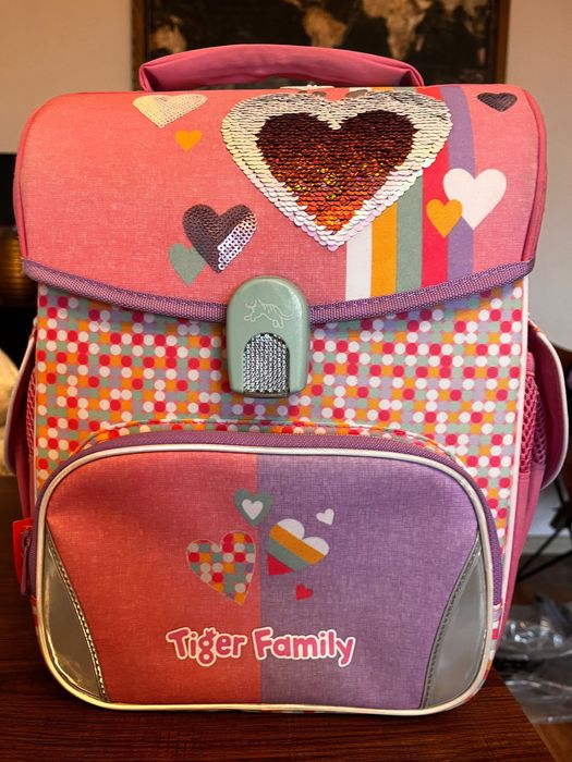 Ghiozdan Tiger Family Jolly Pro 2, Motiv Sweet Love Pink