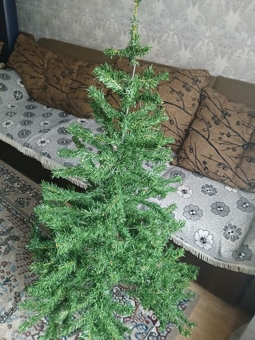 Ёлка искусственная ель высота  140 см