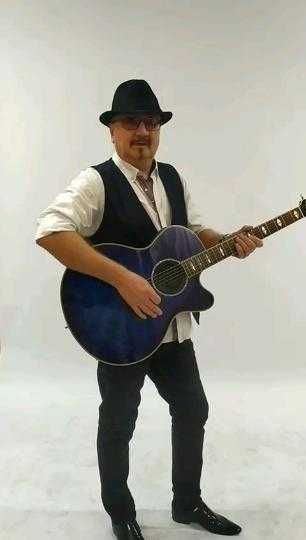 Гитарист певец на ваш праздник.
