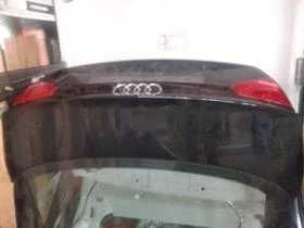 Продавам на части Audi A5 2.0TDi 2011 година.