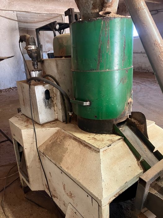 Преса за пелети гранулатор