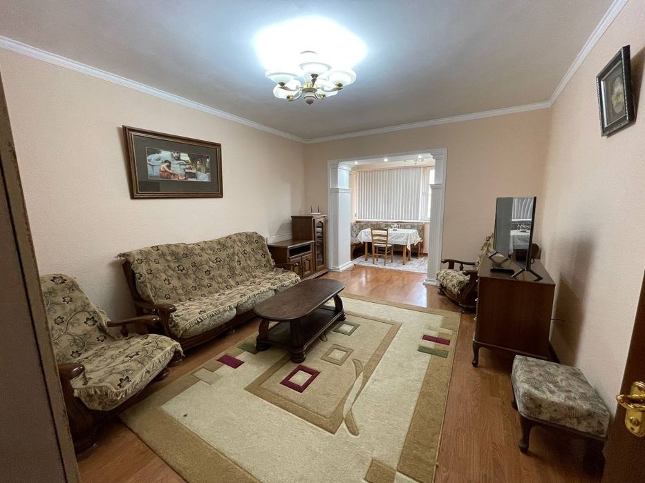 срочно сдаётся квартира ц-2 Алтайский Бозор Алия 3-комн 80м2 мебель те