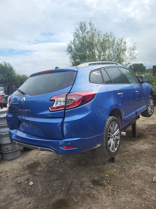 Piese renault megan 3 facelift an 2015 motor 1.6 dci 80.000 km
