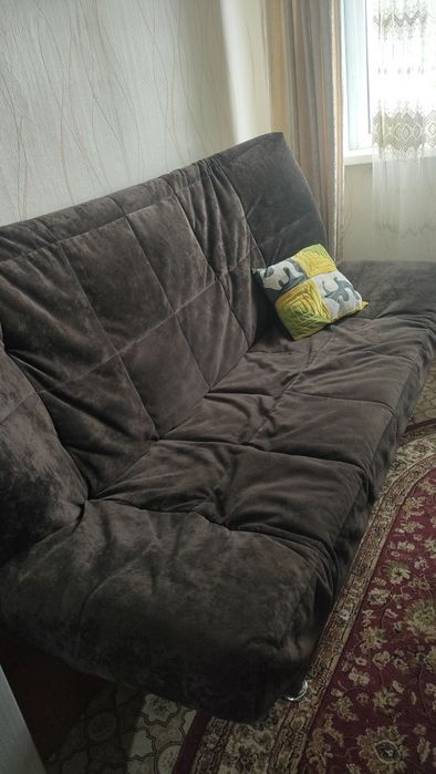 Продам диван цвет шоколад