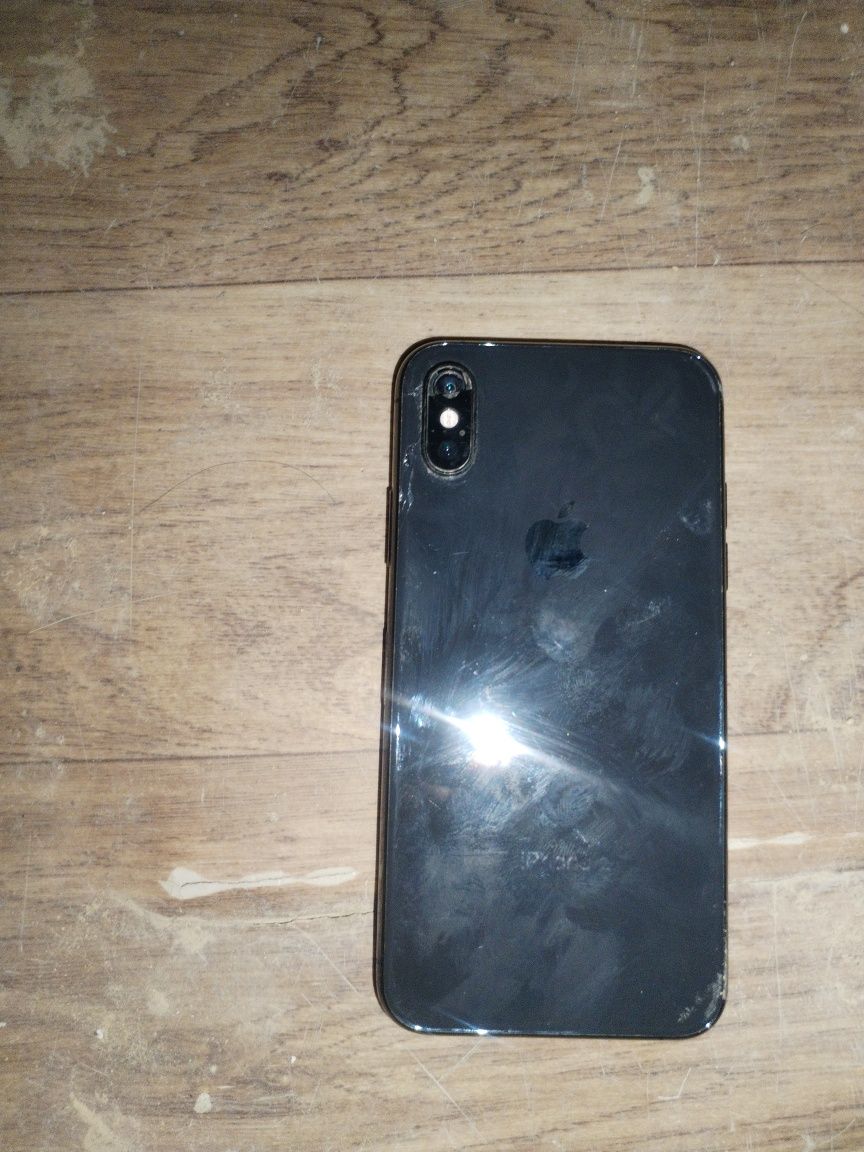 Iphone xs yomkst 85 original face id ishlidi qolgan aybini telda gap.