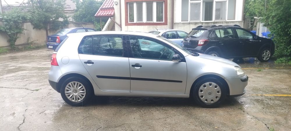 Vw golf v  2008 întreținut