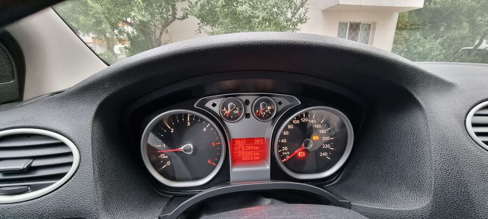 Ford Focus, 2007, motor 1.6 100cp, camera marșarier, pilot automat