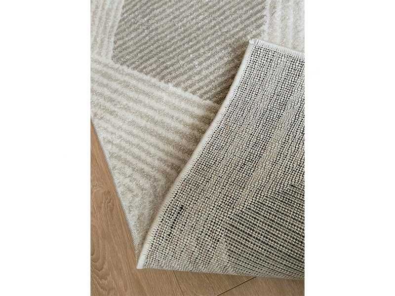 НОВ! Килим бежов 100х150см гръб юта