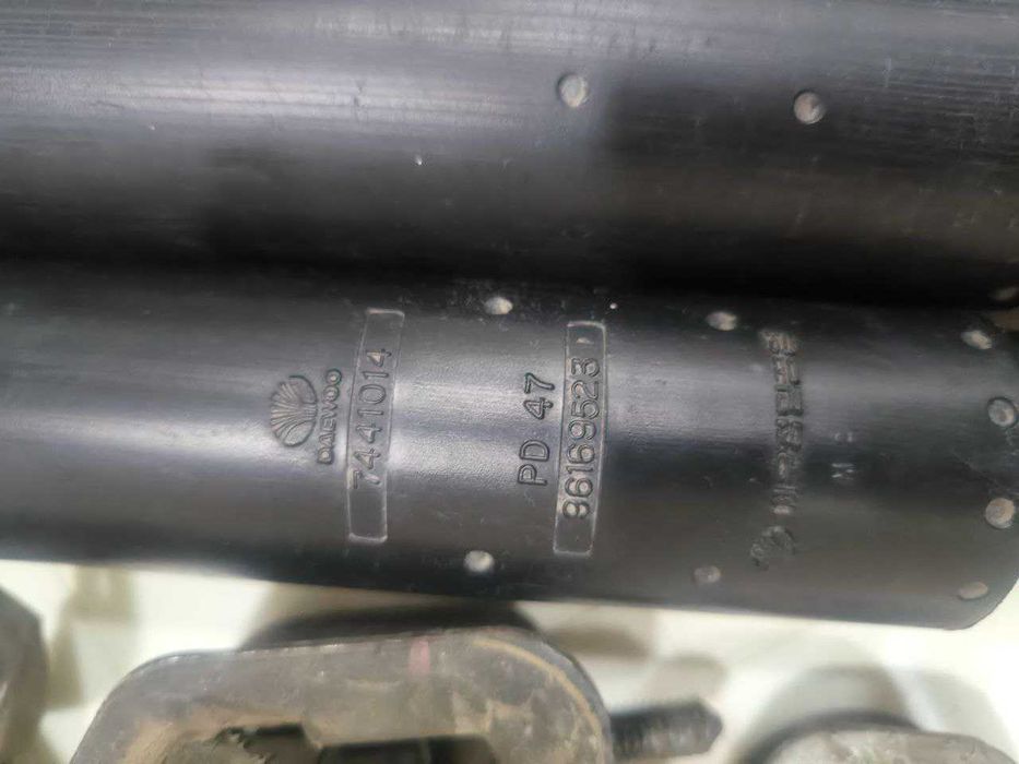 Продам амортизаторы Daewoo Nexia 2 (N150)