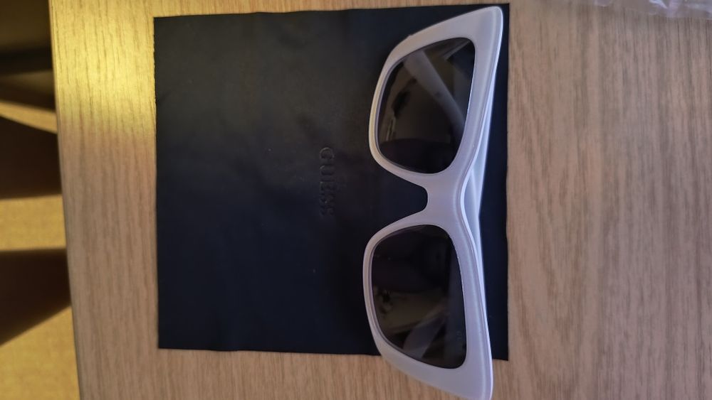 Ochelari soare Guess