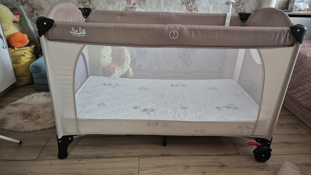 Продавам нова сгъваема кошара Juiu Sleepy baby, с 2 нива.Swieet Dreams