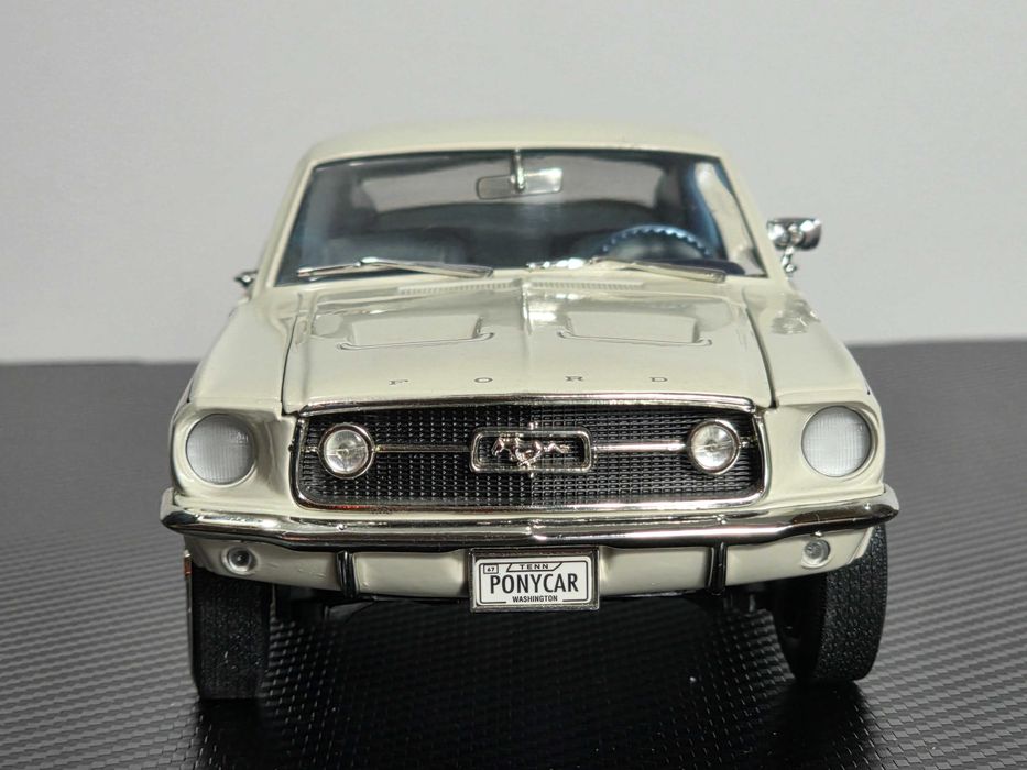 Macheta Auto 1/18 ERTL Ford Mustang GT 1967 American Muscle
