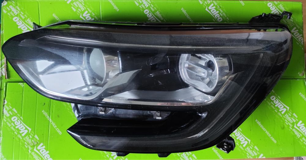 Vand faruri megane 4