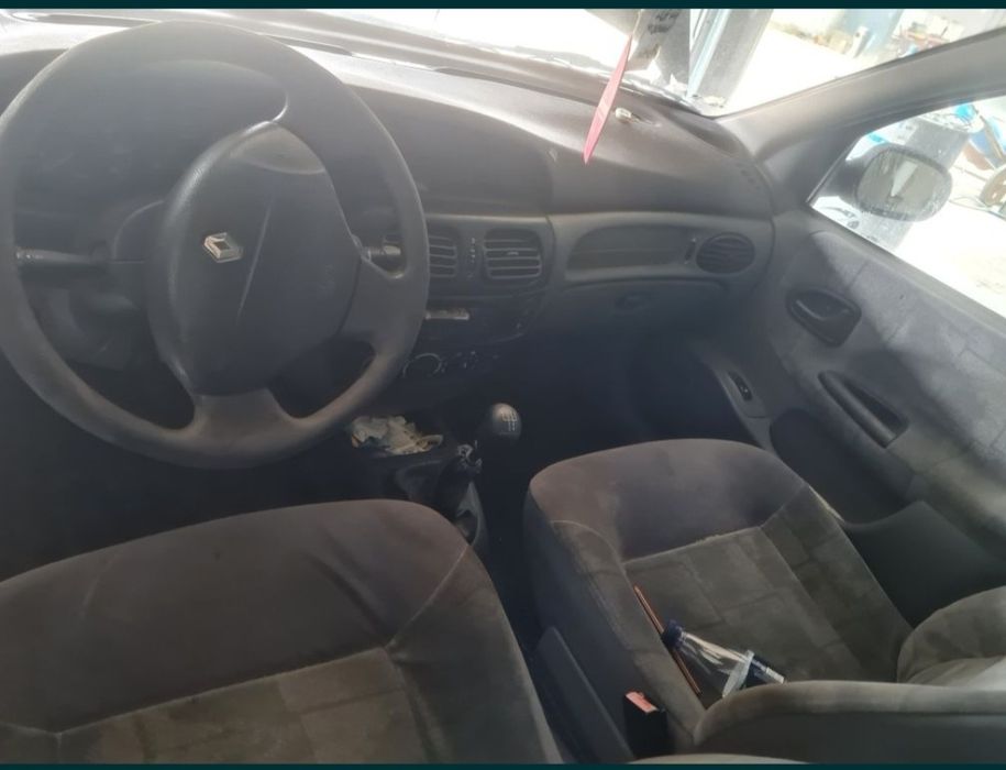 Dezmembrez Renault Megane 1.6 benzina/ 1.9 Diesel, break/limuzina