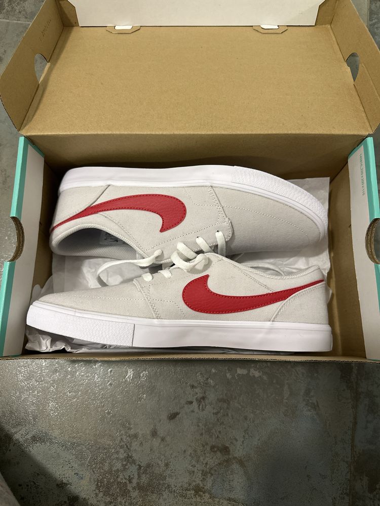 Обувки Nike SB 42.5