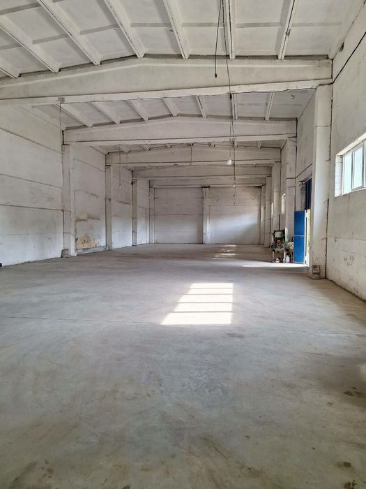 Продаётся 6 400 м² производственная база.