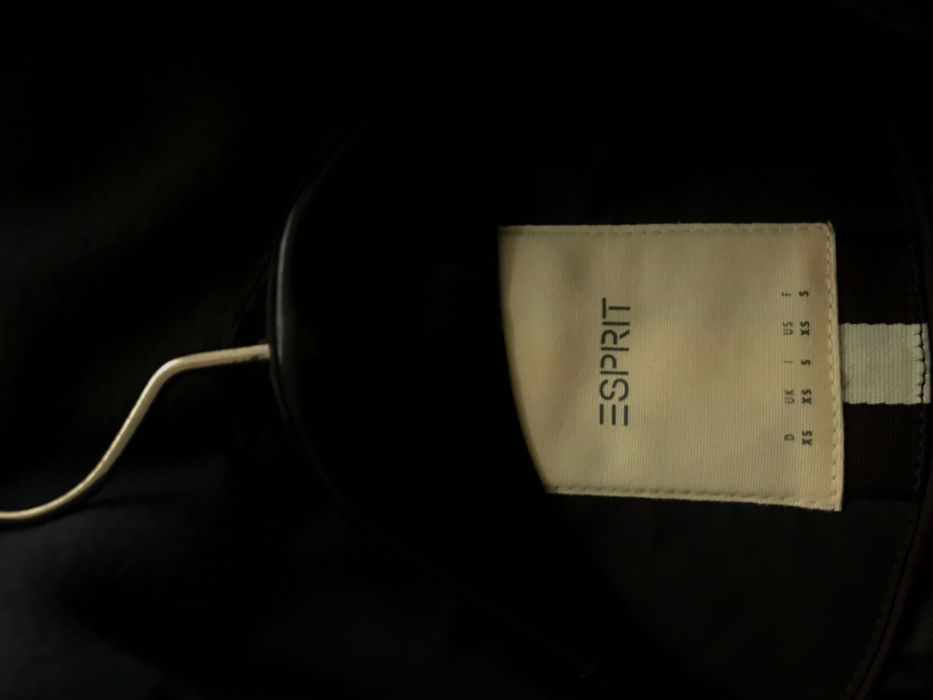 Страхотно  дамско яке Esprit XS