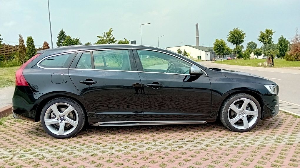 Volvo V60 R-Design, AN 2014 !!AUTOMAT!!