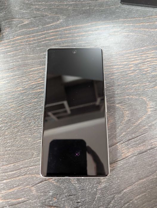 Продам смартфон Google Pixel 7