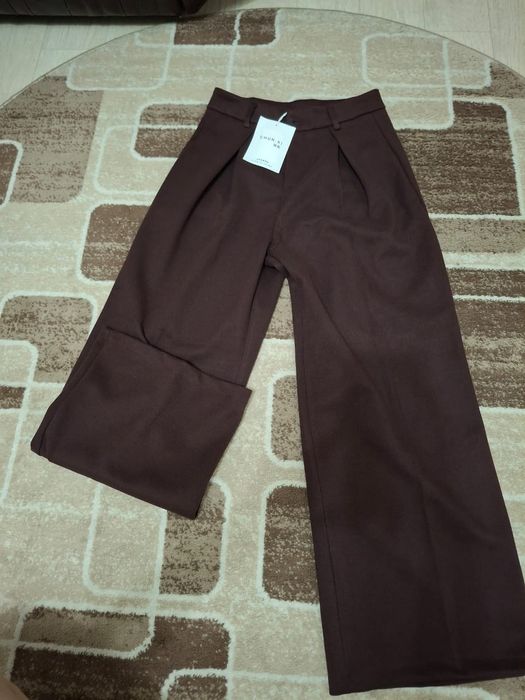 Продам брюки , цвет бордо