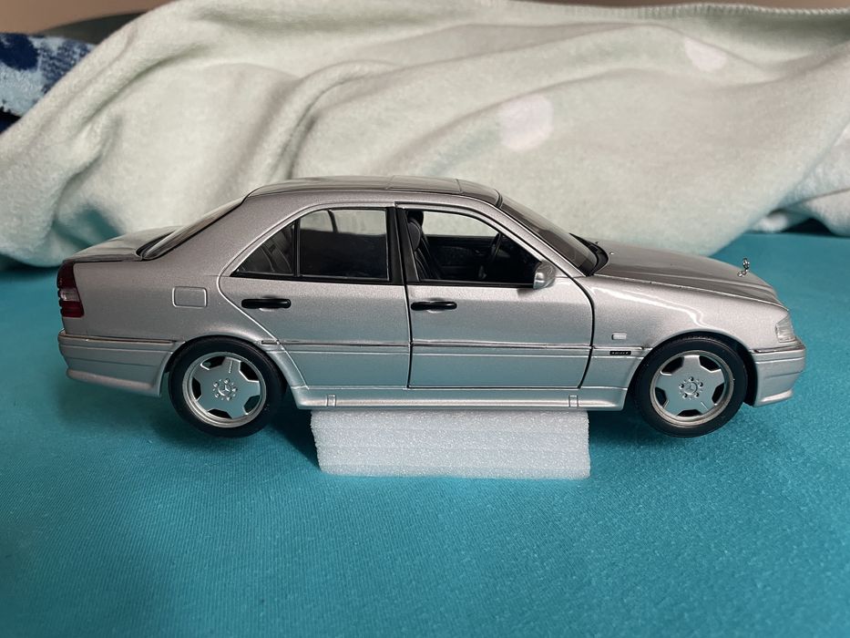 Mercedes-Benz C Class - UT Models - 1:18