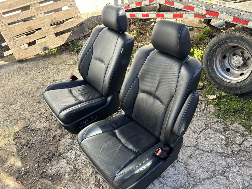 Кожени седалки за Lexus RX/Toyota Land Cruiser
